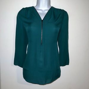 Theory emerald green blouse 3/4 sleeve size: small